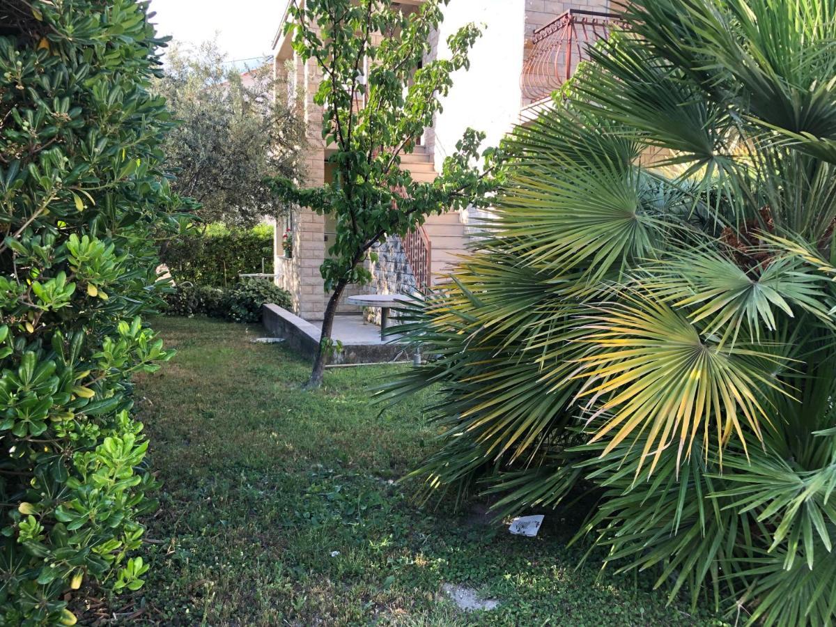 Garden Apartman Split Exteriör bild